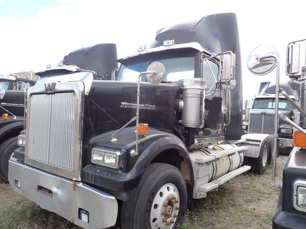 Camion day cab Western Star 4900SF Année 2015