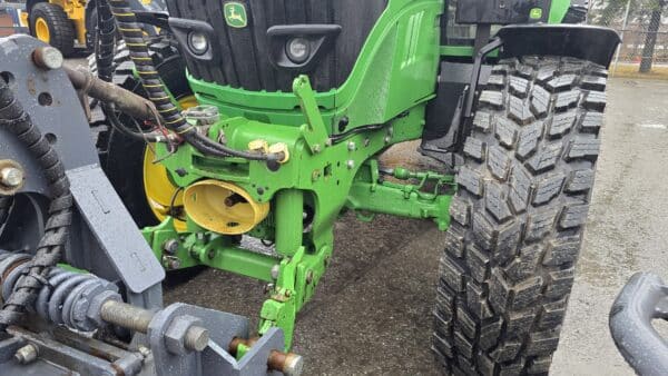 Tracteur John Deere 6140M relevage frontal avec pto, powerquad 40km, suspension cab- Année:2020-2170hrs - Stock#d9265a - Image 5