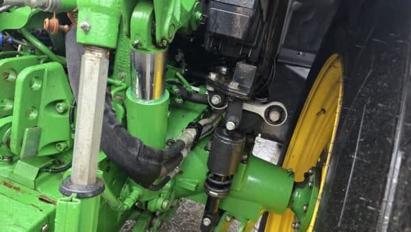 Tracteur John Deere 6140M relevage frontal avec pto, powerquad 40km, suspension cab- Année:2020-2170hrs - Stock#d9265a - Image 8