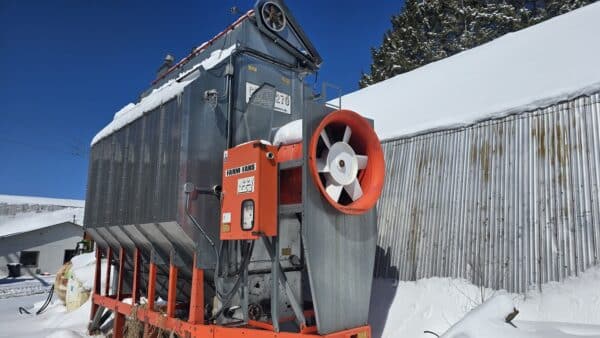 Séchoir à grain Farm Fan 270 gaz propane , 240 volt - 3760hrs - Stock#d9044w