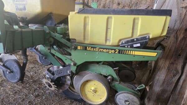 Planteur John Deere 7200 4 rangs semis-direct ,tasse résidu, boite 3 minot - Stock#d9044e1 - Image 3