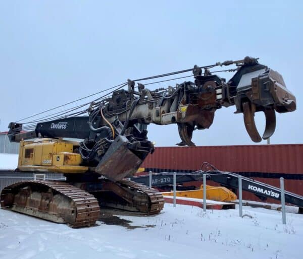Ébrancheuse John Deere 2054-15000HRS-Année:2005 Stock #S2223U/9216