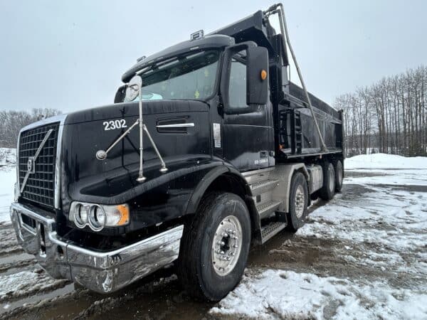 Camion Dompeur Volvo automatique Année:2015 -377200 kilos Stock#P1317/9292a - Image 2