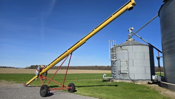 Vis à Grain Westfield 8/36pi avec moteur 240 volts - Stock#d9438b
